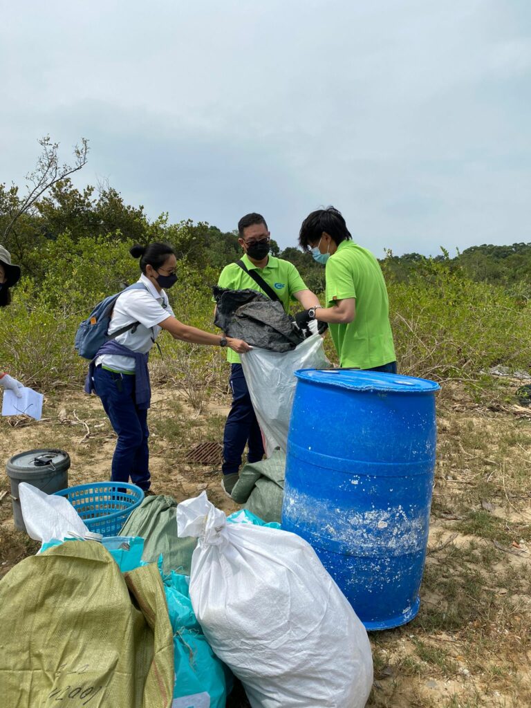 香港振華參加“綠領奇兵Amazing Greener-膠戰吉澳”環保活動